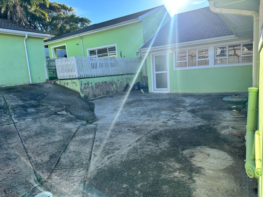4 Bedroom Property for Sale in Gonubie Eastern Cape